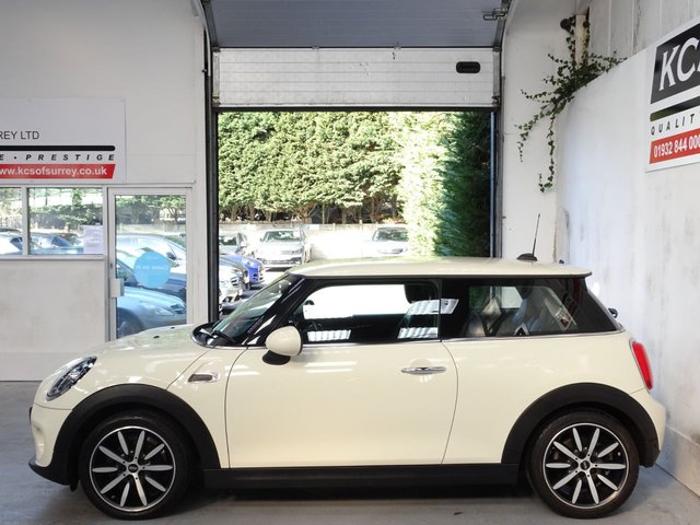 2019 MINI HATCH 1.5 Cooper Exclusive Hatchback 3dr Petrol Manual Euro 6 (s/s) (136 ps) - Photo 3