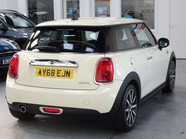 2019 MINI HATCH 1.5 Cooper Exclusive Hatchback 3dr Petrol Manual Euro 6 (s/s) (136 ps) - Photo 5