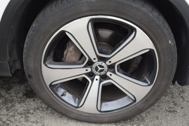 2018 Mercedes-Benz GLC - Photo 3