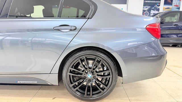 2015 15 BMW 3 SERIES 3.0 330d BluePerformance M Sport Auto Euro 6 (s/s) 4dr - Photo 8