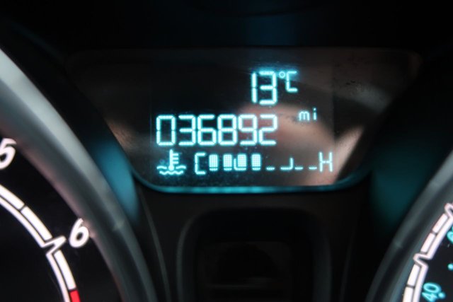 2017 FORD FIESTA 1.25 Zetec Hatchback 5dr Petrol Manual Euro 6 (82 ps) - Photo 6