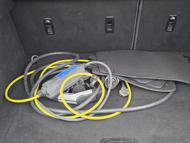 2020 JAGUAR I-PACE - Photo 12