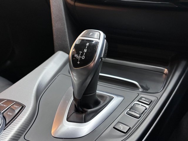 BMW 3 SERIES 3.0 335d M Sport Shadow Edition Touring Auto xDrive Euro 6 (s/s) 5dr - Photo 12