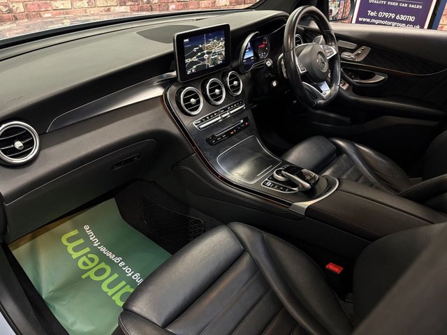 2015 Mercedes-Benz GLC - Photo 9