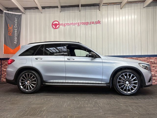 2015 Mercedes-Benz GLC - Photo 11