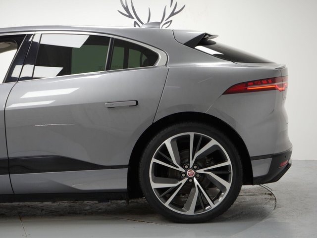 2021 JAGUAR I-PACE - Photo 12