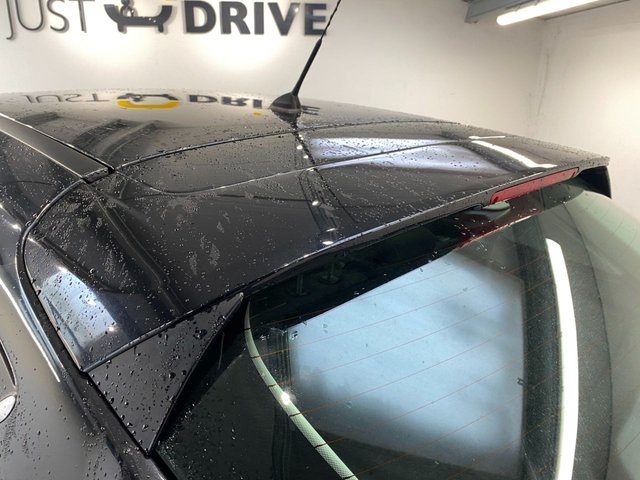 2015 Ford Focus 1.5L Zetec 5dr - Photo 9