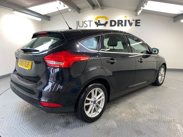 2015 Ford Focus 1.5L Zetec 5dr - Photo 5