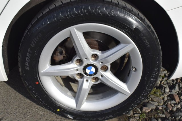 2017 BMW 1 SERIES - Photo 6