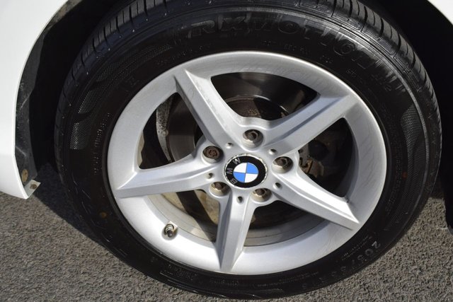 2017 BMW 1 SERIES - Photo 7