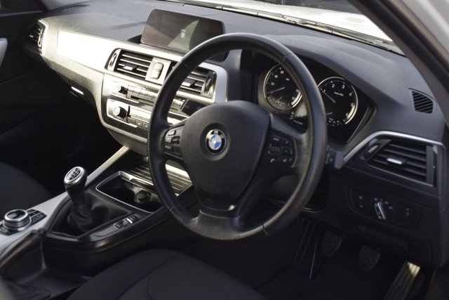 2017 BMW 1 SERIES - Photo 8