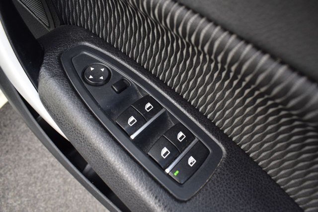 2017 BMW 1 SERIES - Photo 11