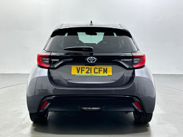 2021 Toyota Yaris - Photo 7