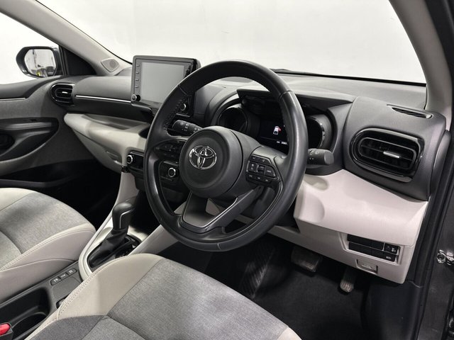 2021 Toyota Yaris - Photo 10