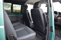 USED 2020 20 VOLKSWAGEN TRANSPORTER 2.0 BiTDI T32 Highline Kombi Double Cab 5dr Diesel DSG FWD SWB Euro 6 (s/s) (199 ps) LEIGHTON VANS / ELECTRIC DOORS