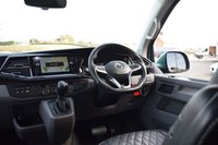 USED 2020 20 VOLKSWAGEN TRANSPORTER 2.0 BiTDI T32 Highline Kombi Double Cab 5dr Diesel DSG FWD SWB Euro 6 (s/s) (199 ps) LEIGHTON VANS / ELECTRIC DOORS