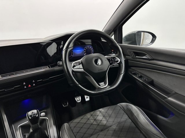 2021 Volkswagen Golf - Photo 12