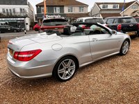 USED 2012 62 MERCEDES-BENZ E-CLASS 2.1 E250 CDI BlueEfficiency Sport Cabriolet 2dr Diesel Manual Euro 5 (s/s) (204 ps) Stunning Cabriolet With Full Black Leather Interior
