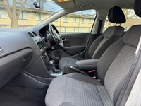 USED 2010 60 VOLKSWAGEN POLO 1.4 SEL Hatchback 5dr Petrol DSG Euro 5 (85 ps) 