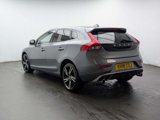 USED 2018 18 VOLVO V40 2.0 D3 R-Design Pro Hatchback 5dr Diesel Auto Euro 6 (s/s) (150 ps) CLICK & COLLECT/HOME DELIVERY