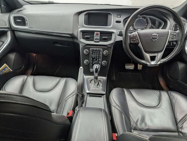USED 2018 18 VOLVO V40 2.0 D3 R-Design Pro Hatchback 5dr Diesel Auto Euro 6 (s/s) (150 ps) CLICK & COLLECT/HOME DELIVERY