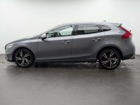 USED 2018 18 VOLVO V40 2.0 D3 R-Design Pro Hatchback 5dr Diesel Auto Euro 6 (s/s) (150 ps) CLICK & COLLECT/HOME DELIVERY