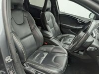 USED 2018 18 VOLVO V40 2.0 D3 R-Design Pro Hatchback 5dr Diesel Auto Euro 6 (s/s) (150 ps) CLICK & COLLECT/HOME DELIVERY