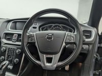 USED 2018 18 VOLVO V40 2.0 D3 R-Design Pro Hatchback 5dr Diesel Auto Euro 6 (s/s) (150 ps) CLICK & COLLECT/HOME DELIVERY