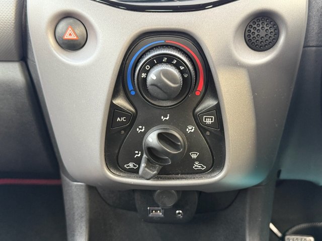 2018 PEUGEOT 108 1.0 Active Hatchback 3dr Petrol Manual Euro 6 (72 ps) - Photo 9