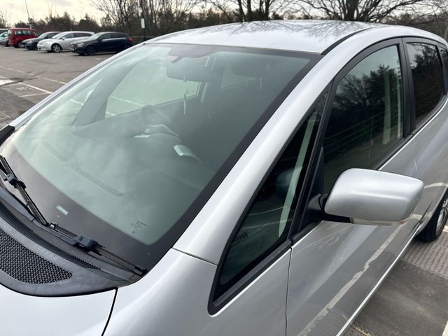 2017 KIA VENGA 1.6 2 MPV 5dr Petrol Auto Euro 6 (123 bhp) - Photo 11