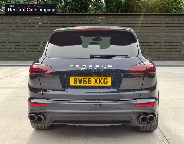 2017 Porsche Cayenne 4.8L Turbo S 5dr - Photo 7