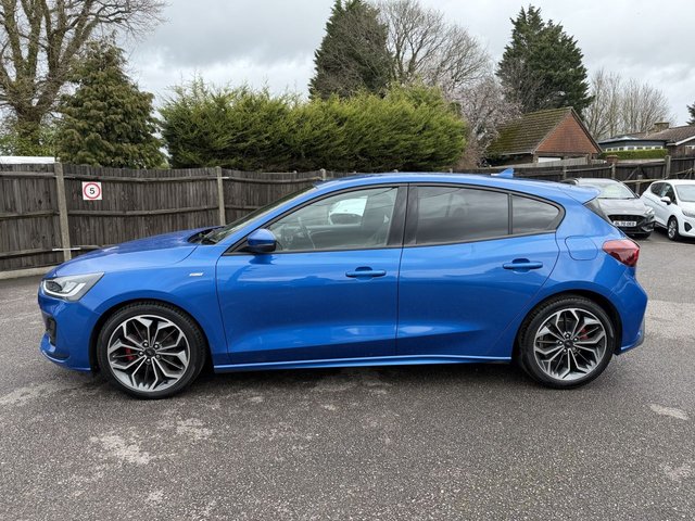 2023 Ford Focus 1L St-Line X 5dr - Photo 6