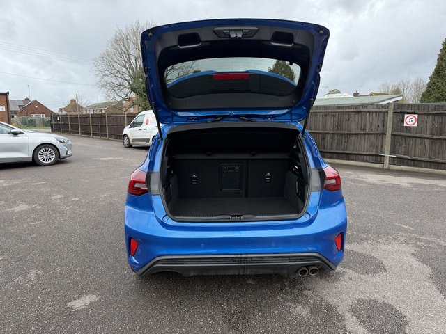 2023 Ford Focus 1L St-Line X 5dr - Photo 12