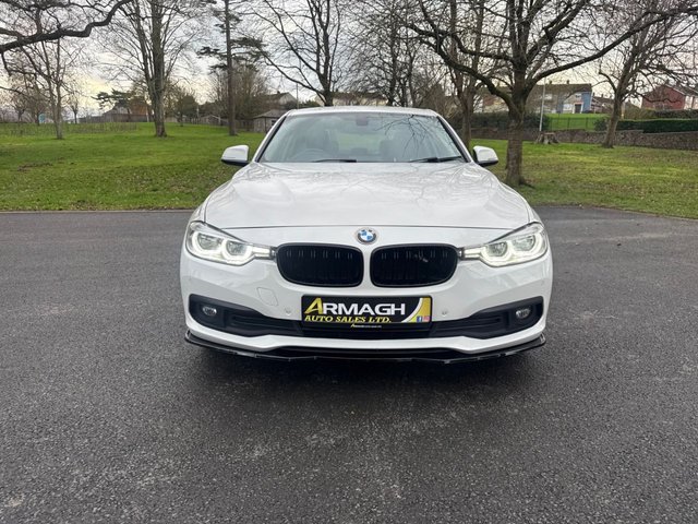 2018 BMW 3 SERIES - Photo 2