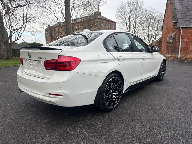 2018 BMW 3 SERIES - Photo 6