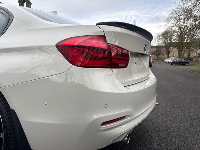 2018 BMW 3 SERIES - Photo 11