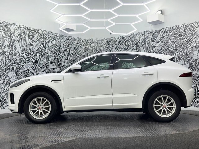 2018 Jaguar E-Pace 2L R-Dynamic 5dr - Photo 11
