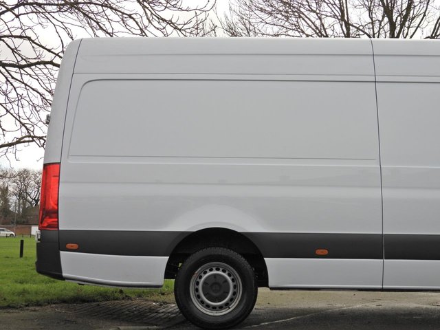 2023 Mercedes-Benz Sprinter 2L Progressive 5dr - Photo 7