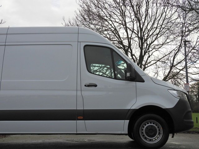 2023 Mercedes-Benz Sprinter 2L Progressive 5dr - Photo 8