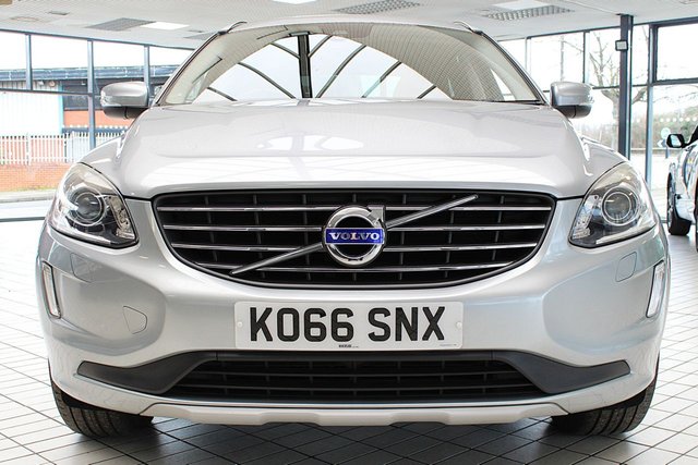 2017 VOLVO XC60 2.4 D4 SE Lux Nav SUV 5dr Diesel Auto AWD Euro 6 (s/s) (190 ps) - Photo 8