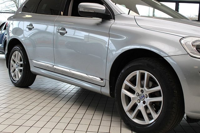 2017 VOLVO XC60 2.4 D4 SE Lux Nav SUV 5dr Diesel Auto AWD Euro 6 (s/s) (190 ps) - Photo 11