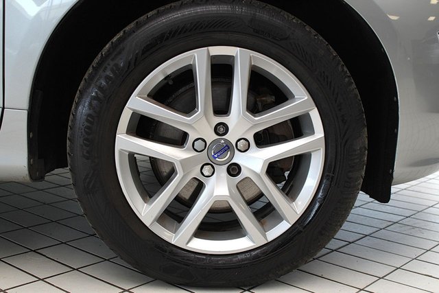 2017 VOLVO XC60 2.4 D4 SE Lux Nav SUV 5dr Diesel Auto AWD Euro 6 (s/s) (190 ps) - Photo 12