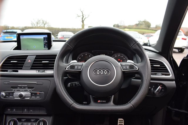 2016 Audi RS Q3 2.5L Performance 5dr - Photo 10