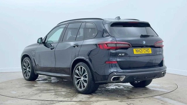 2021 BMW X5 3L M Sport 5dr - Photo 2
