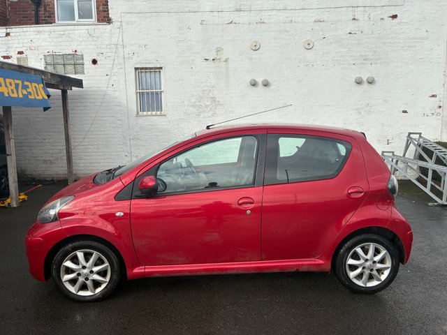 2011 Toyota Aygo 1L Ice 5dr - Photo 8