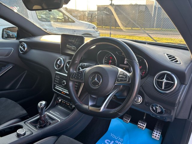 2017 Mercedes-Benz A-CLASS - Photo 2