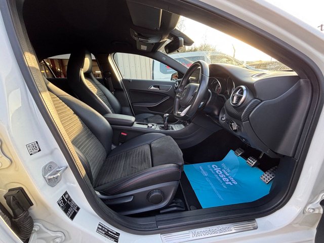 2017 Mercedes-Benz A-CLASS - Photo 3