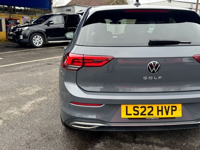 2022 VOLKSWAGEN GOLF 1.5 eTSI MHEV Active Hatchback 5dr Petrol Hybrid DSG Euro 6 (s/s) (150 ps) - Photo 6