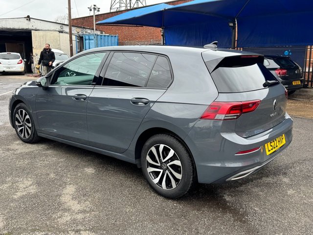 2022 VOLKSWAGEN GOLF 1.5 eTSI MHEV Active Hatchback 5dr Petrol Hybrid DSG Euro 6 (s/s) (150 ps) - Photo 7