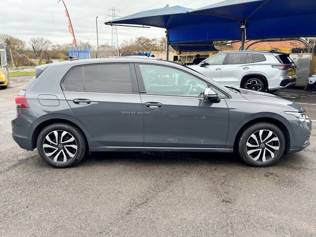 2022 VOLKSWAGEN GOLF 1.5 eTSI MHEV Active Hatchback 5dr Petrol Hybrid DSG Euro 6 (s/s) (150 ps) - Photo 12